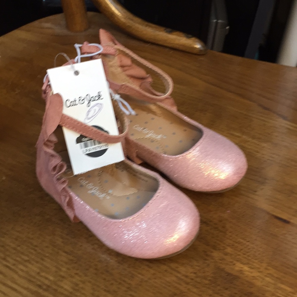 Size 5 pink cat & jack shoes